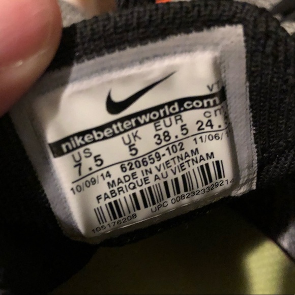 Nike Flyknit Max Oreo - Picture 8 of 8